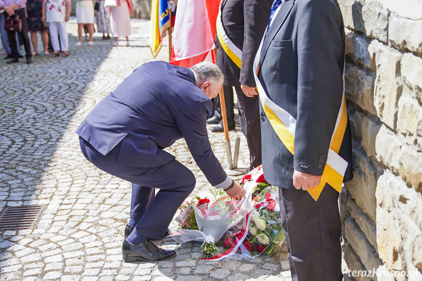 Odsłonięcie tablicy w Krośnie