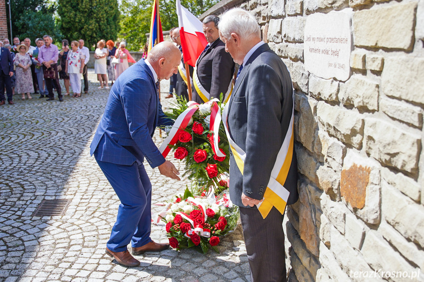 Odsłonięcie tablicy w Krośnie