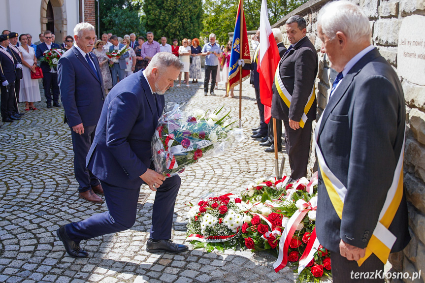 Odsłonięcie tablicy w Krośnie