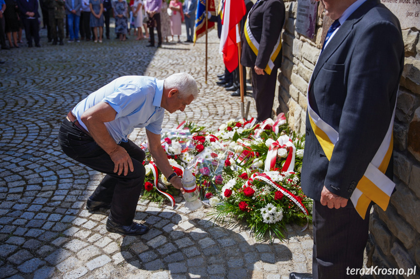 Odsłonięcie tablicy w Krośnie