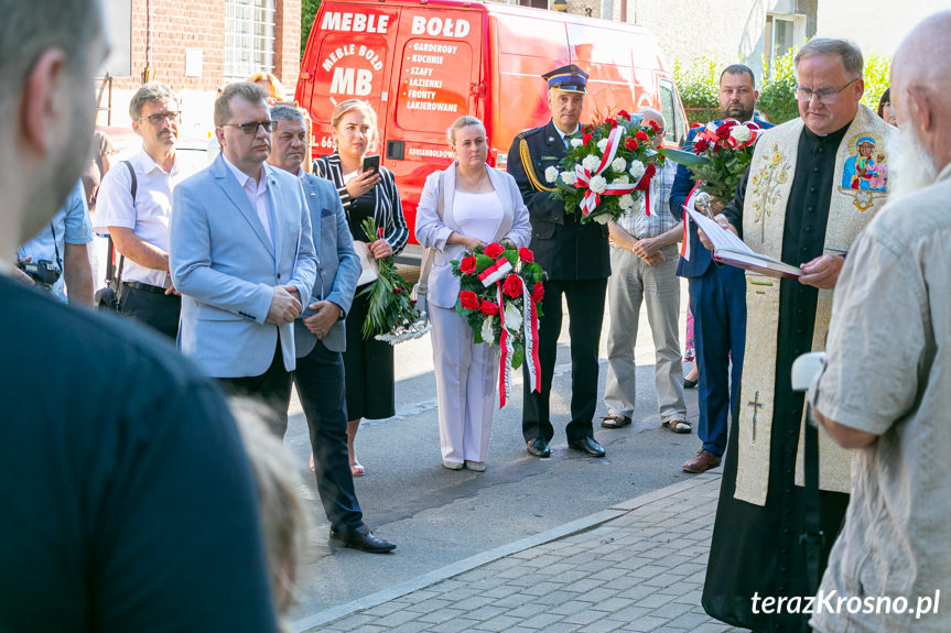 Odsłonięcie tablicy w Krośnie