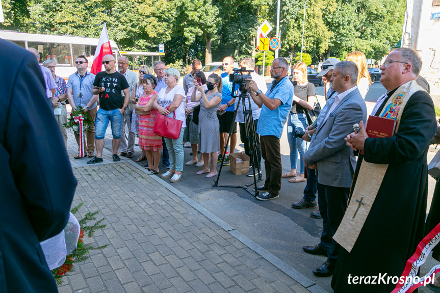 Odsłonięcie tablicy w Krośnie