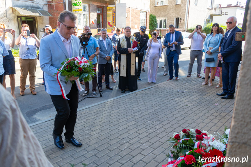 Odsłonięcie tablicy w Krośnie