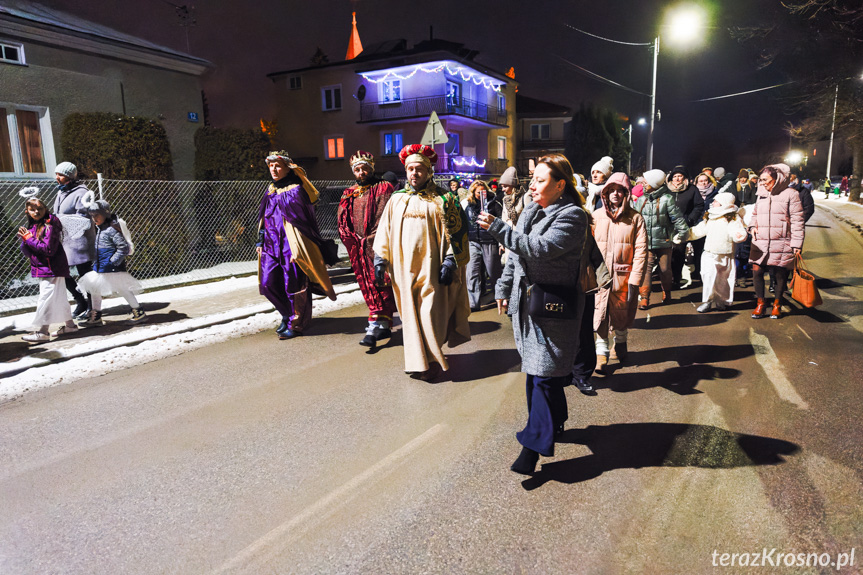 Orszak Kolędników i wspólne kolędowanie w Krośnie