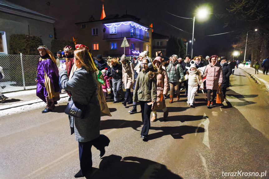 Orszak Kolędników i wspólne kolędowanie w Krośnie