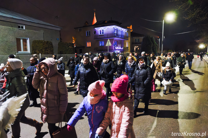 Orszak Kolędników i wspólne kolędowanie w Krośnie