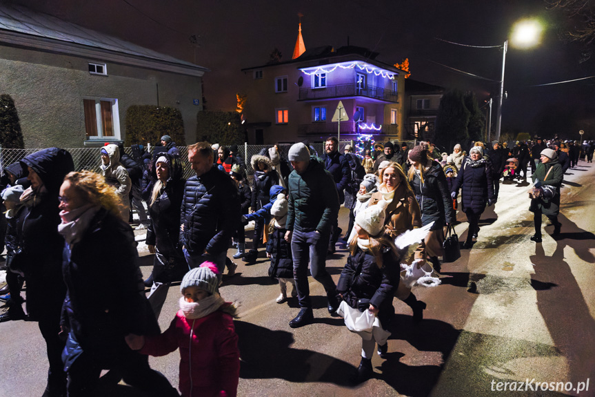 Orszak Kolędników i wspólne kolędowanie w Krośnie