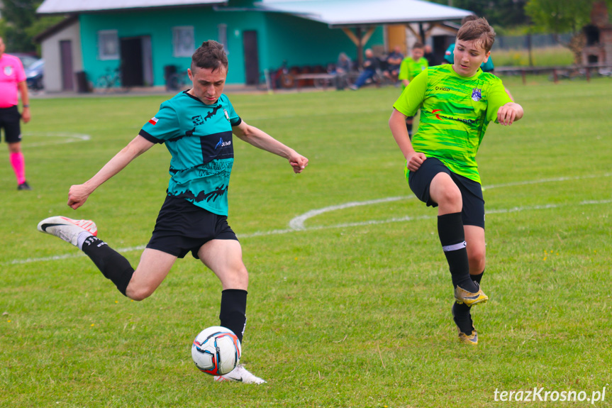 Orzeł Milcza - Zorza Łęki Dukielskie 8-1 