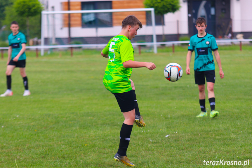 Orzeł Milcza - Zorza Łęki Dukielskie 8-1 