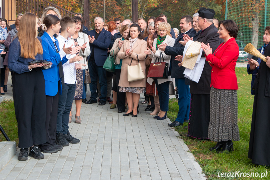 Otwarcie nowego skrzydła SP w Długiem