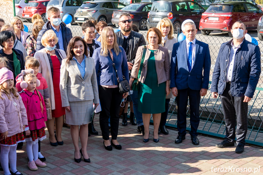 Otwarcie przebudowanej szkoły w Dobieszynie