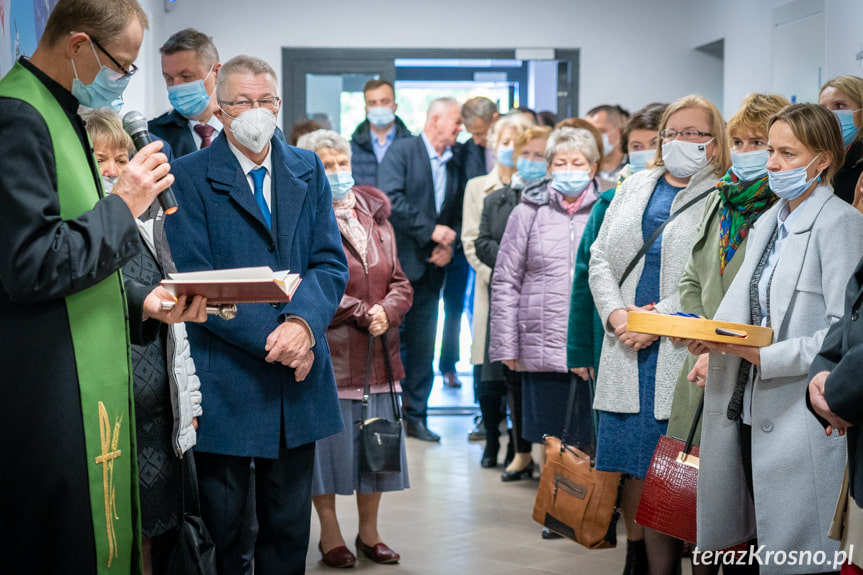 Otwarcie przebudowanej szkoły w Dobieszynie