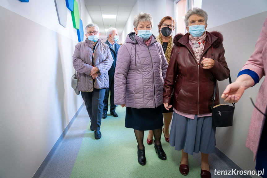 Otwarcie przebudowanej szkoły w Dobieszynie