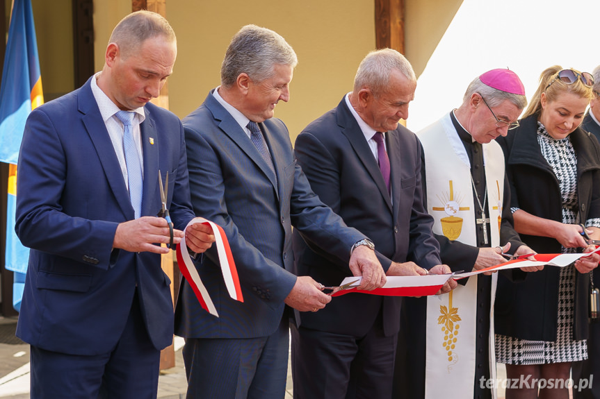 Otwarcie sali gimnastycznej w Łękach Strzyżowskich