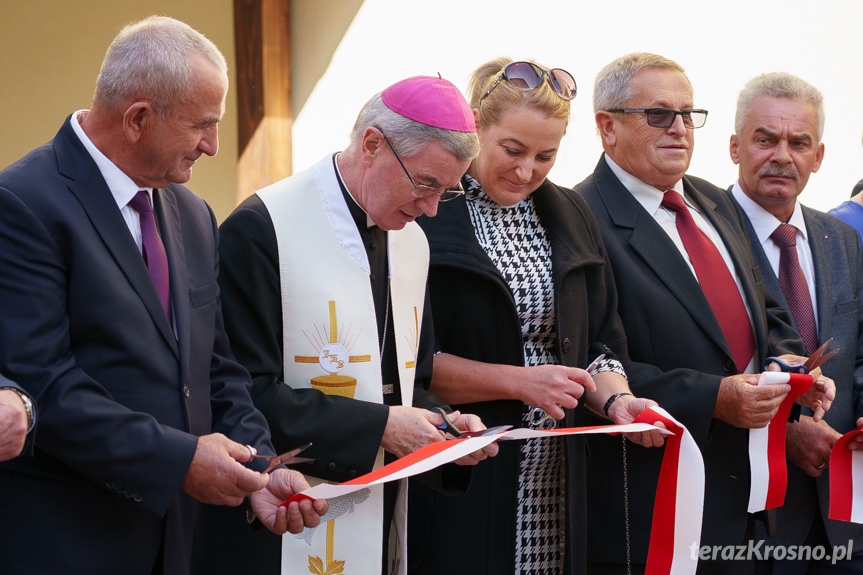 Otwarcie sali gimnastycznej w Łękach Strzyżowskich