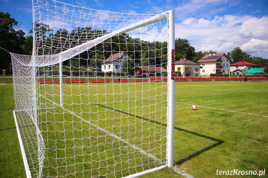 Otwarcie stadionu piłkarskiego w Klimkówce