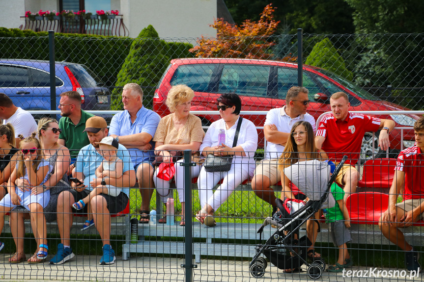 Otwarcie stadionu piłkarskiego w Klimkówce