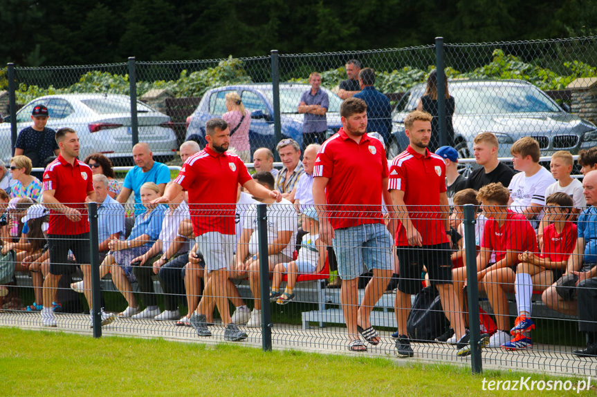 Otwarcie stadionu piłkarskiego w Klimkówce