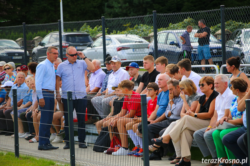 Otwarcie stadionu piłkarskiego w Klimkówce