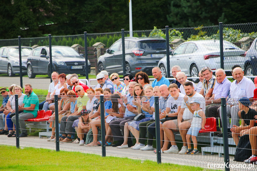 Otwarcie stadionu piłkarskiego w Klimkówce