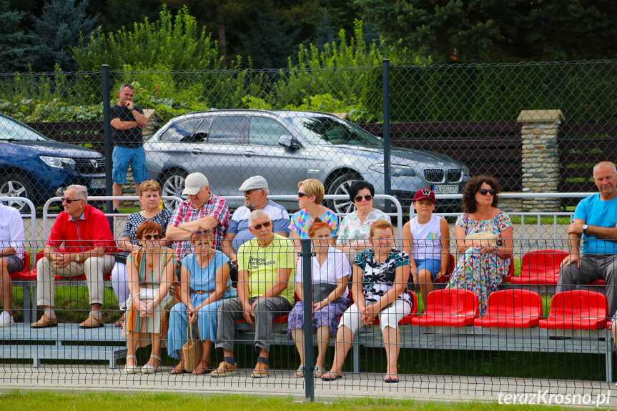 Otwarcie stadionu piłkarskiego w Klimkówce