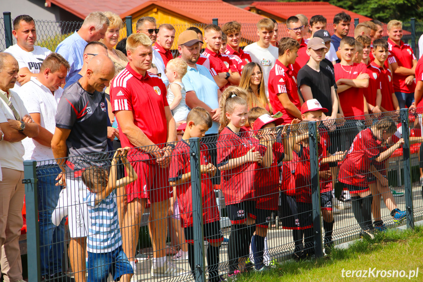 Otwarcie stadionu piłkarskiego w Klimkówce