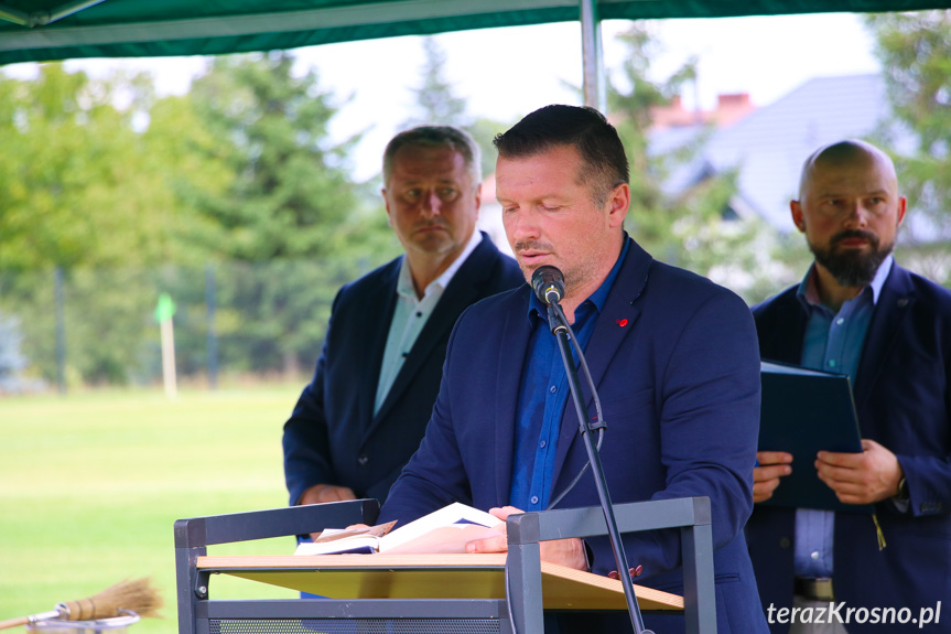 Otwarcie stadionu piłkarskiego w Klimkówce