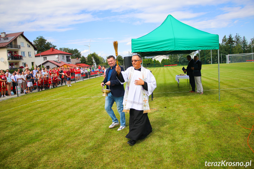 Otwarcie stadionu piłkarskiego w Klimkówce