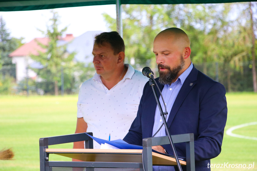 Otwarcie stadionu piłkarskiego w Klimkówce