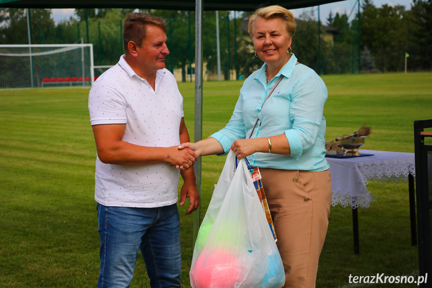 Otwarcie stadionu piłkarskiego w Klimkówce