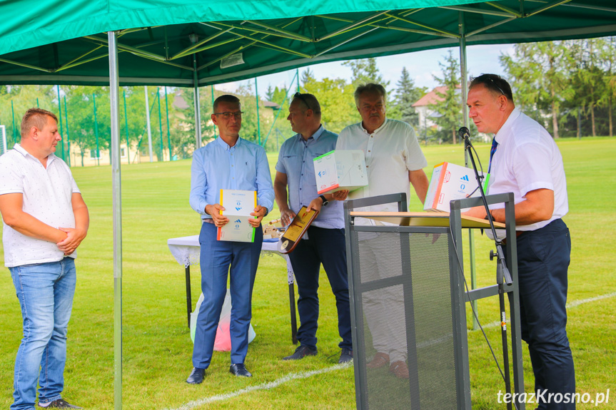 Otwarcie stadionu piłkarskiego w Klimkówce