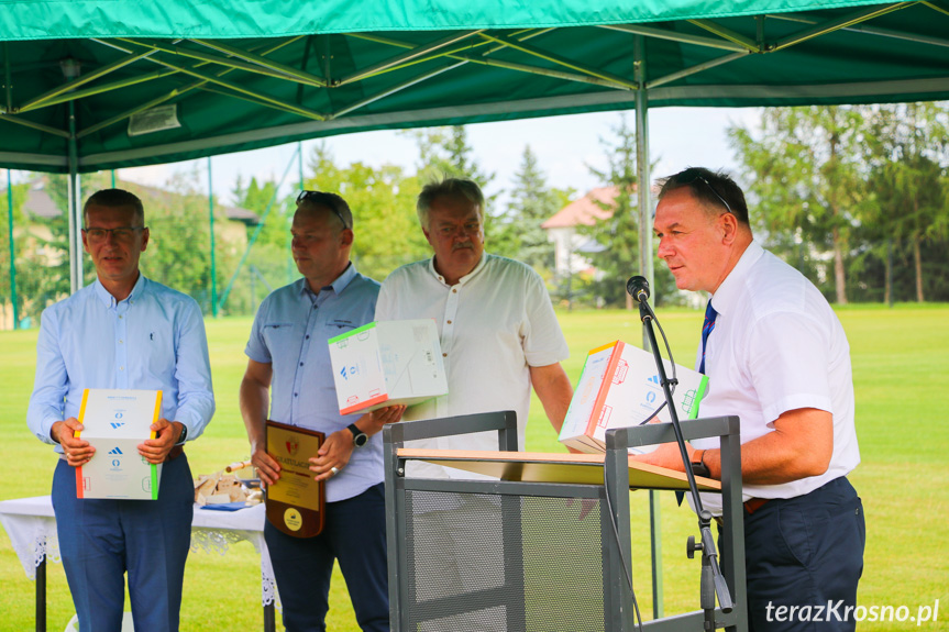 Otwarcie stadionu piłkarskiego w Klimkówce