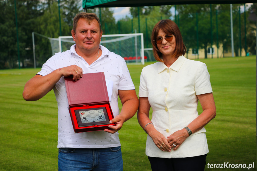 Otwarcie stadionu piłkarskiego w Klimkówce