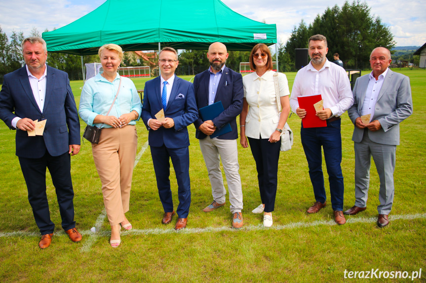 Otwarcie stadionu piłkarskiego w Klimkówce