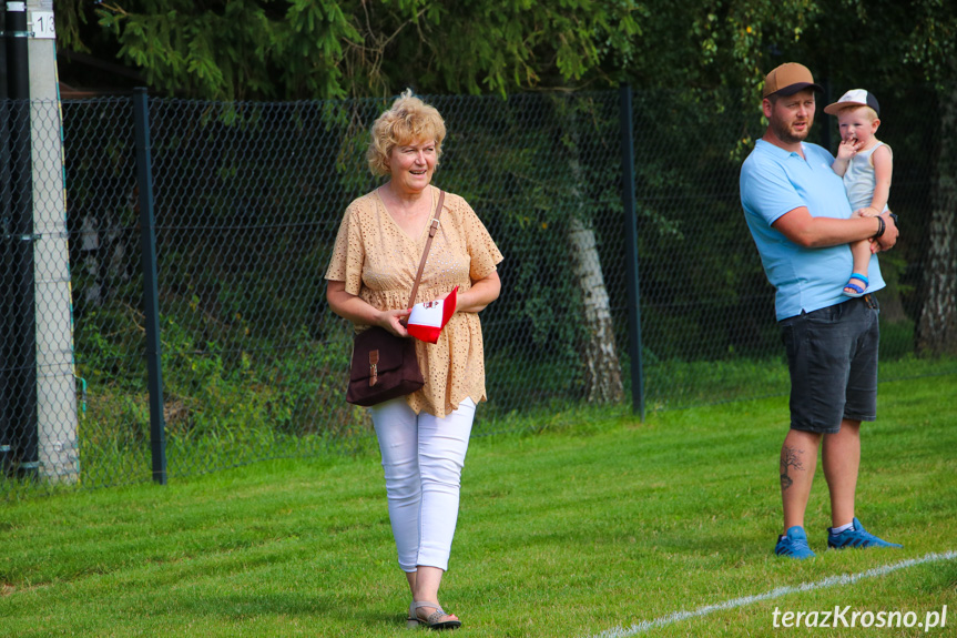 Otwarcie stadionu piłkarskiego w Klimkówce