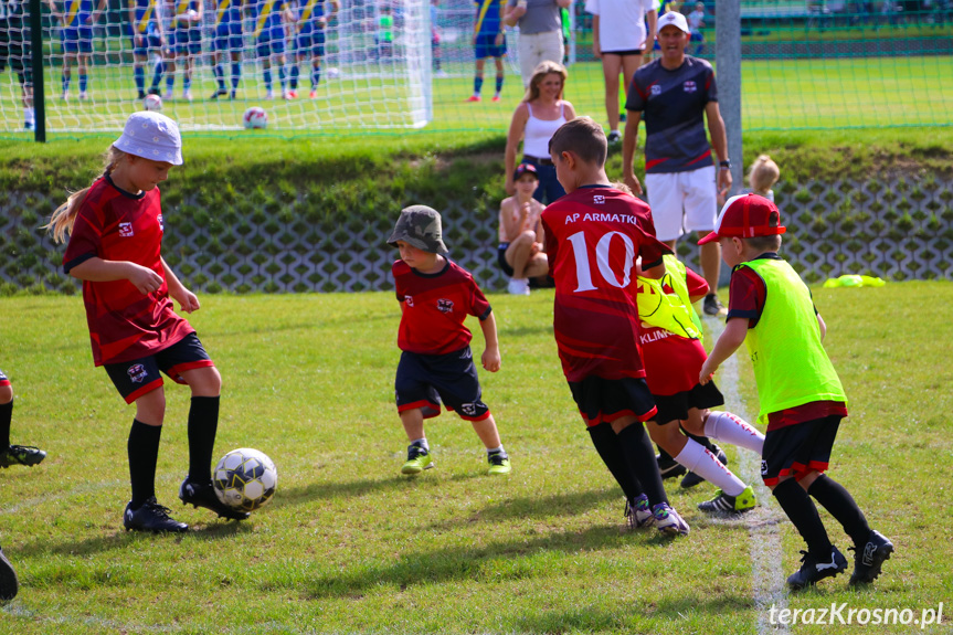 Otwarcie stadionu piłkarskiego w Klimkówce