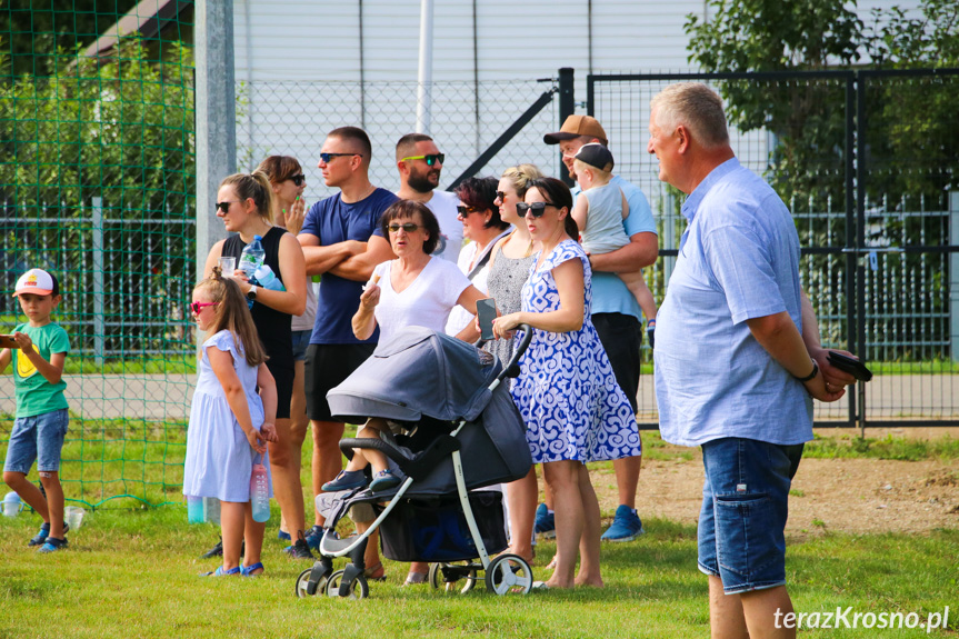 Otwarcie stadionu piłkarskiego w Klimkówce