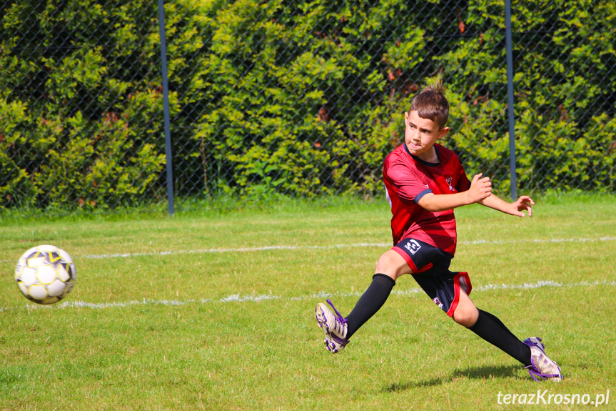 Otwarcie stadionu piłkarskiego w Klimkówce