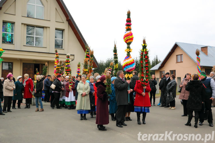 Parada Palm Wielkanocnych w Króliku Polskim