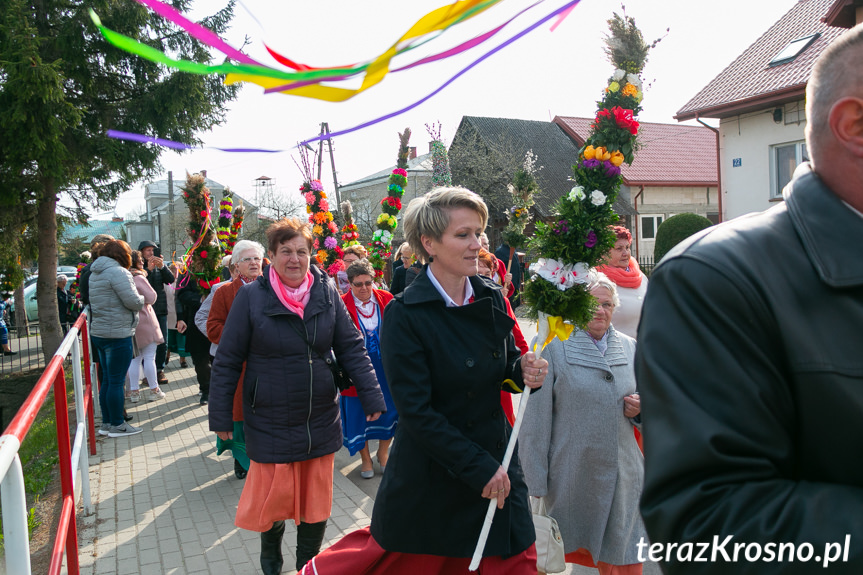 Parada Palm Wielkanocnych we Wróbliku Królewskim