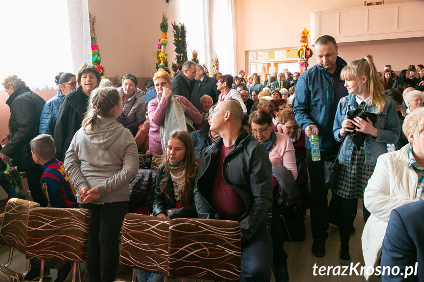 Parada Palm Wielkanocnych we Wróbliku Królewskim