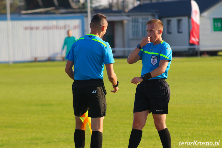 Partyzant AL-BUD 1 Targowiska - Tempo Nienaszów