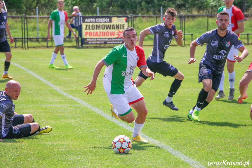 Partyzant MAL-BUD 1 Targowiska - Cosmos Naowotaniec 1:2