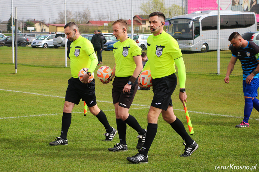 Partyzant MAL-BUD 1 Targowiska - LKS Skołyszyn 3:0