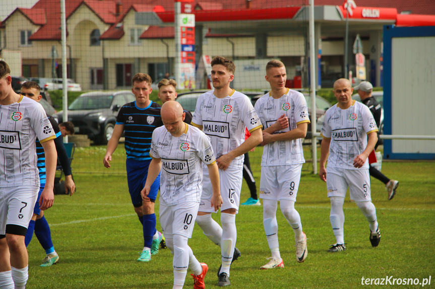 Partyzant MAL-BUD 1 Targowiska - LKS Skołyszyn 3:0