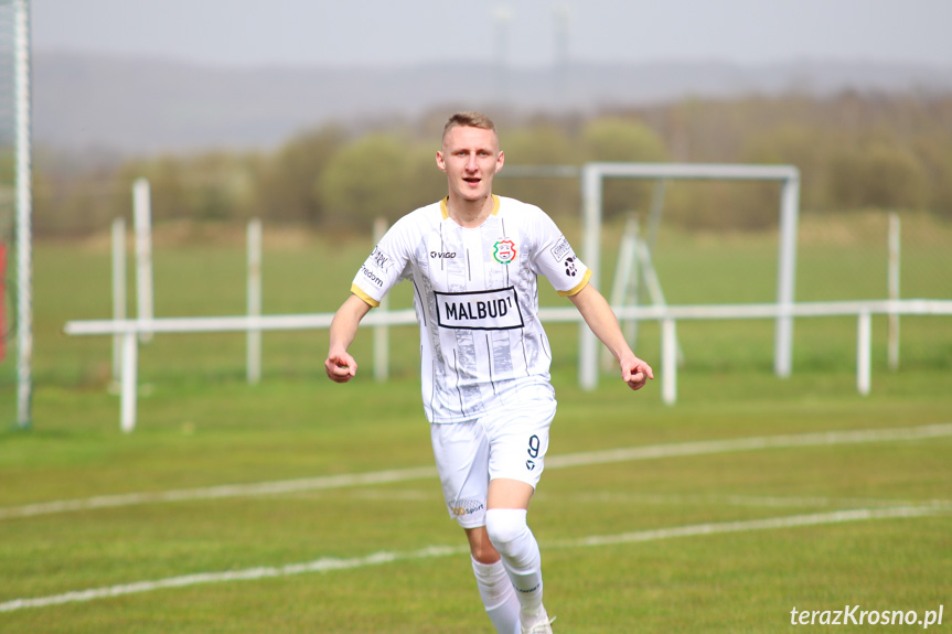 Partyzant MAL-BUD 1 Targowiska - LKS Skołyszyn 3:0