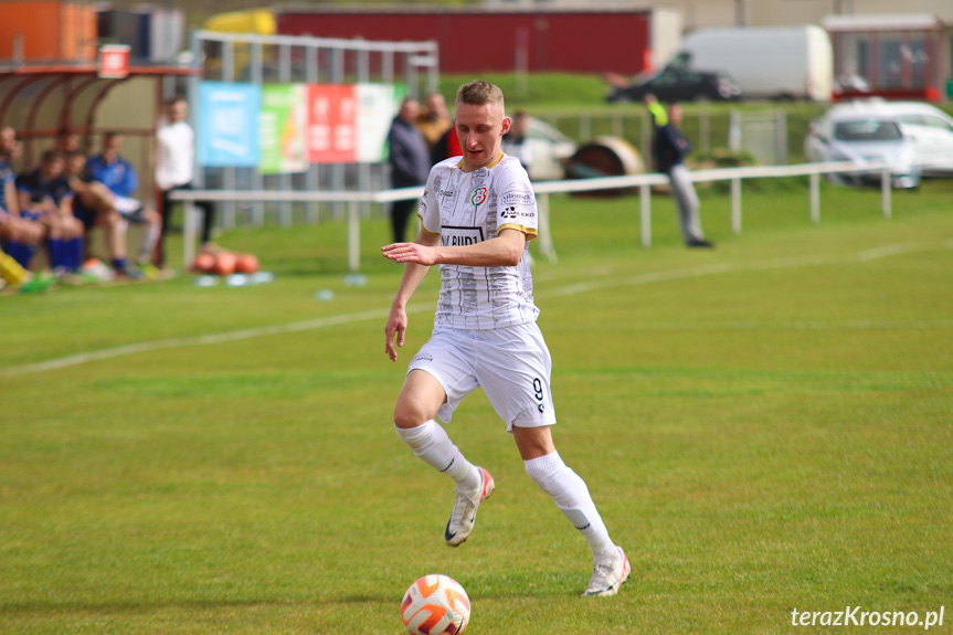 Partyzant MAL-BUD 1 Targowiska - LKS Skołyszyn 3:0