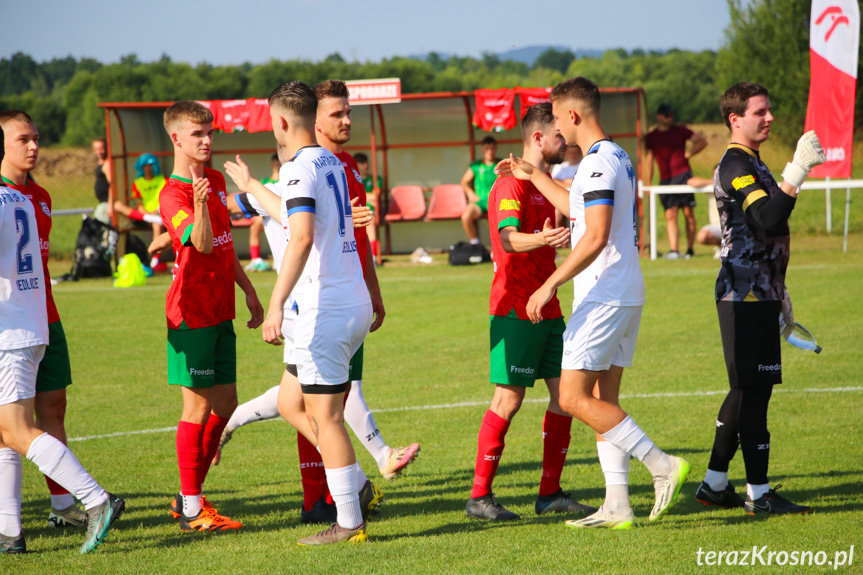 Partyzant MAL-BUD 1 Targowiska - Nafta Splast Jedlicze 1-1