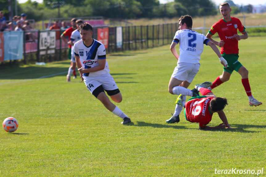 Partyzant MAL-BUD 1 Targowiska - Nafta Splast Jedlicze 1-1