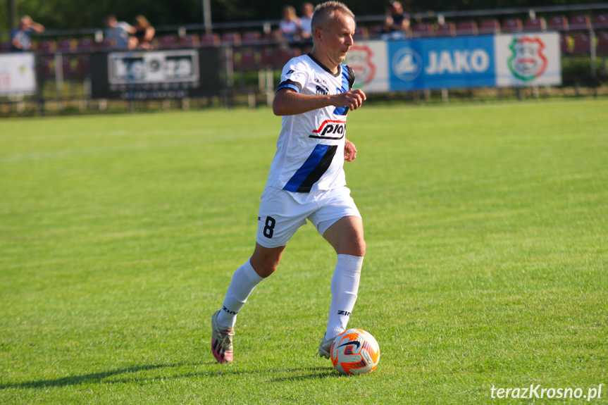 Partyzant MAL-BUD 1 Targowiska - Nafta Splast Jedlicze 1-1